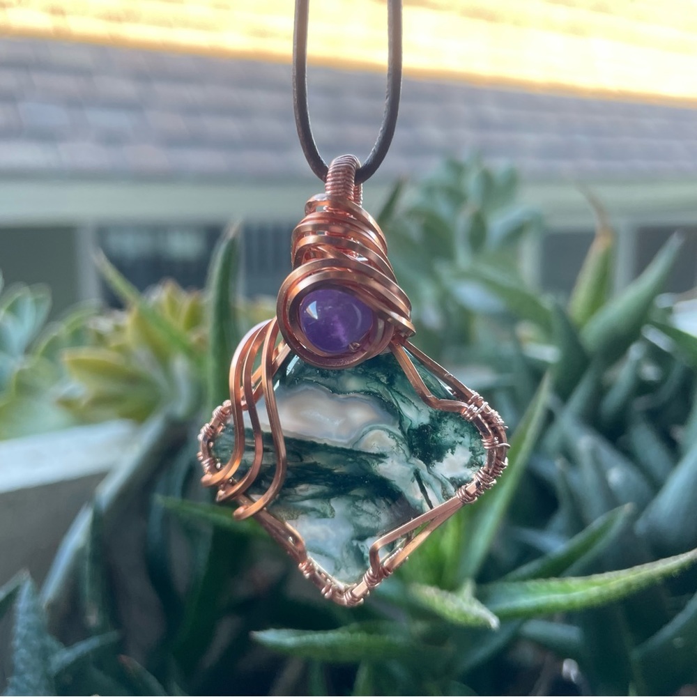 Moss Agate Crystal Pendant With Amethyst Leather Cord Artisan Boho - Picture 10 of 15